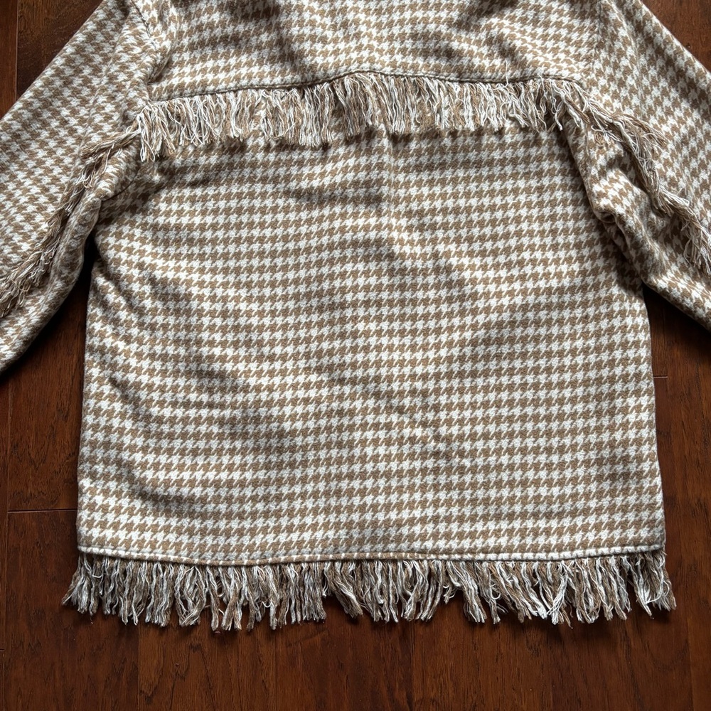 Shero Oversized Houndstooth Fringe Shacket Tan White | Oversized S - Picture 9 of 11